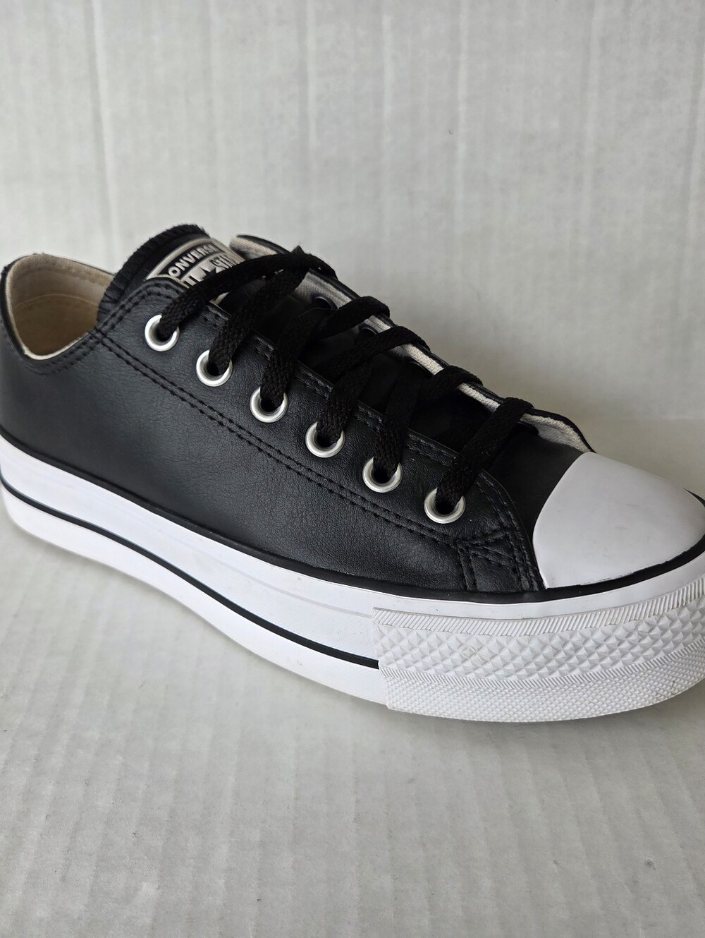 Converse Chuck Taylor All Star Lift Clean Ox 'Black' Leather Shoes Women’s 8 EUC